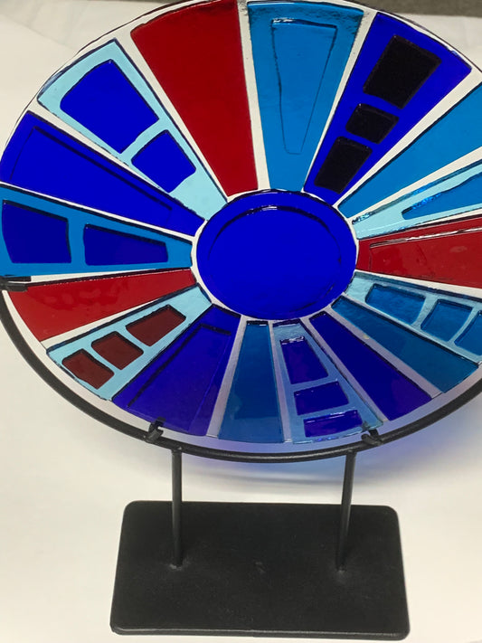 Standing Art in red and blue