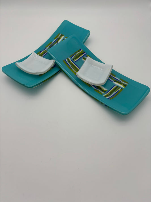 Sushi plates and sauce dishes